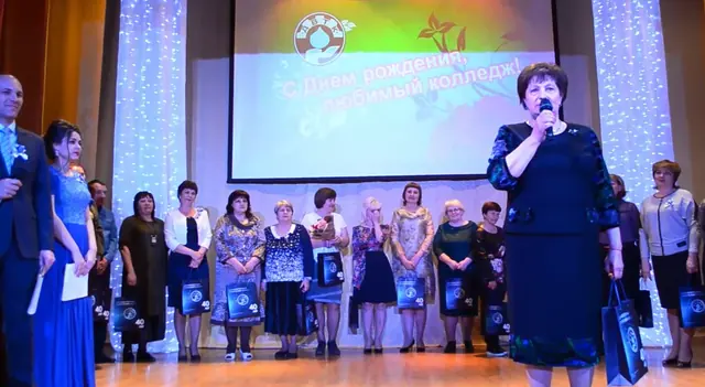 Встреча поколений на сцене