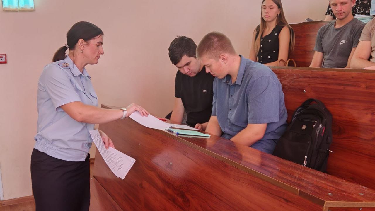 Беседа со студентами группы 841 по предмету «Делопроизводство и режим секретности»