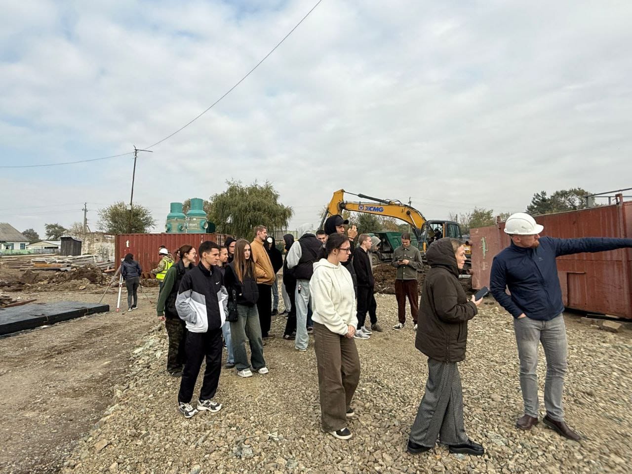 Один день — два строительных объекта