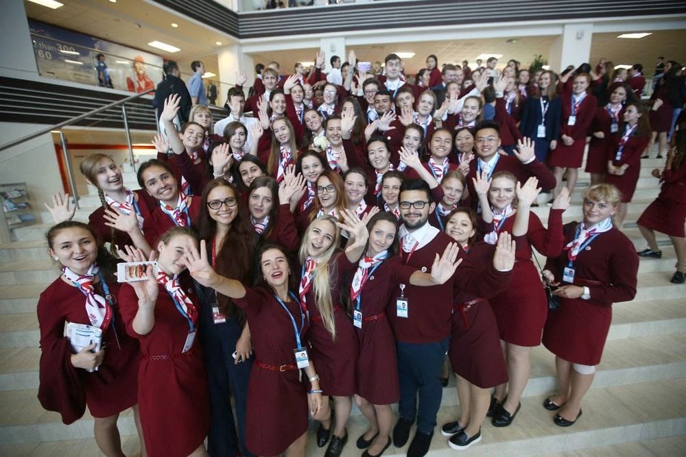 Участие студентов ДВТК в X Восточно-экономическом форуме 2025