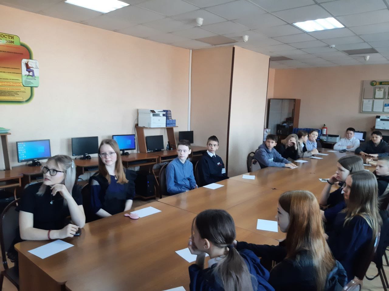 Мастер-класс «Строительство и деньги» для школьников в рамках проекта «МОСТы»