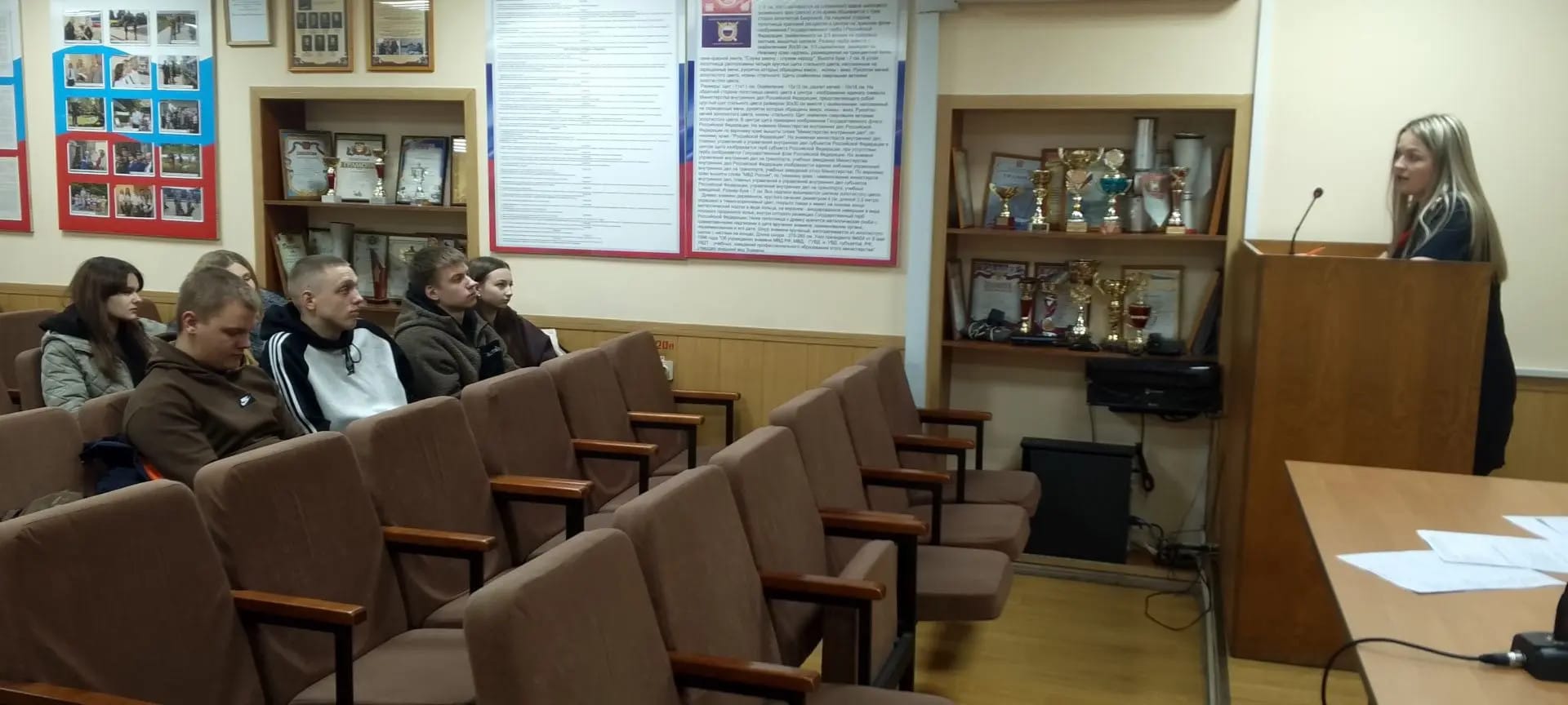 ⚖️ Будущие правоведы получили представление о службе в органах внутренних дел.