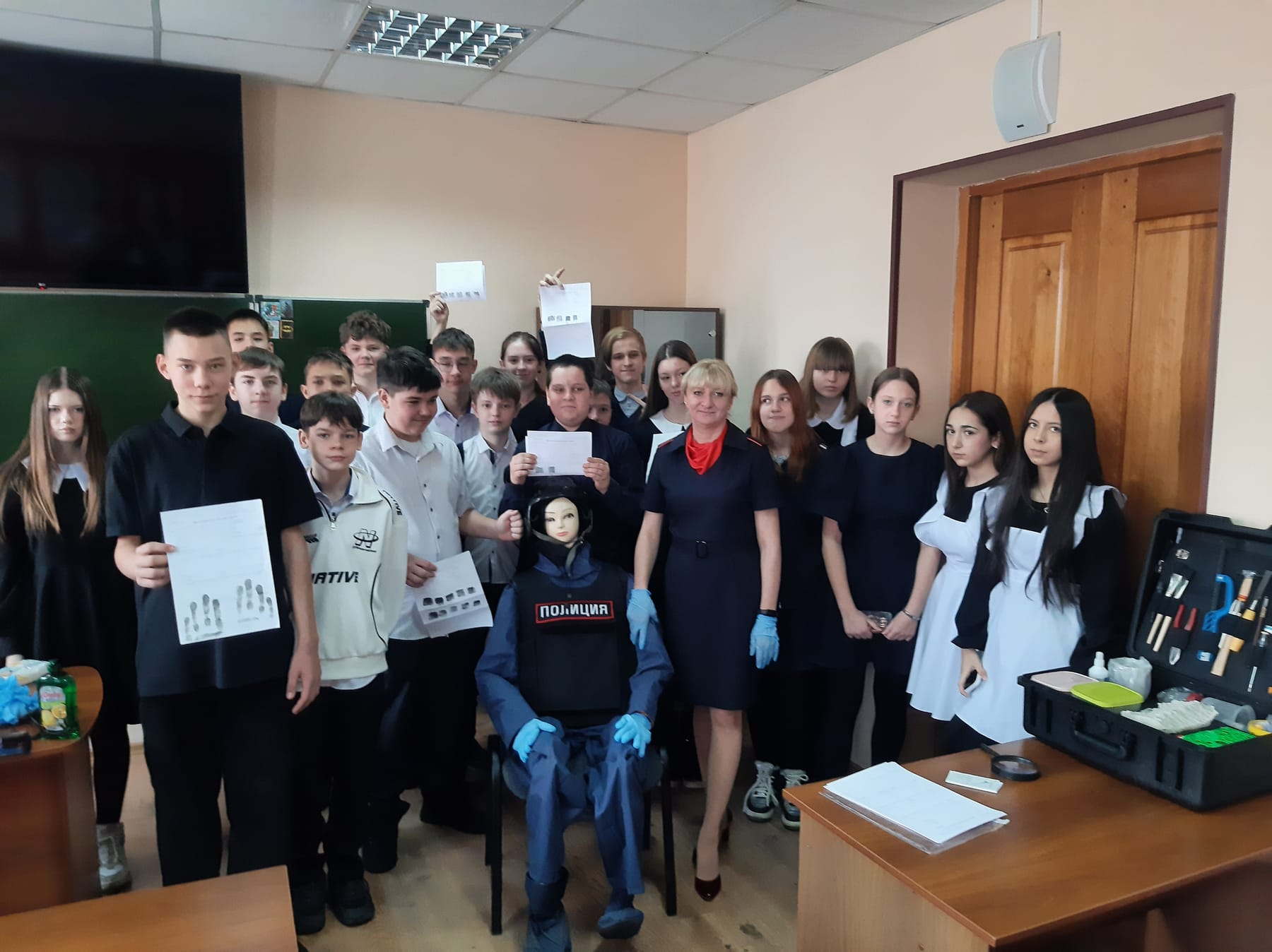 «Юрист»: мастер‑класс Н. Н. Махневой в рамках проектов «МОСТы» и «Основы мастерства» для 7‑х классов СОШ № 22