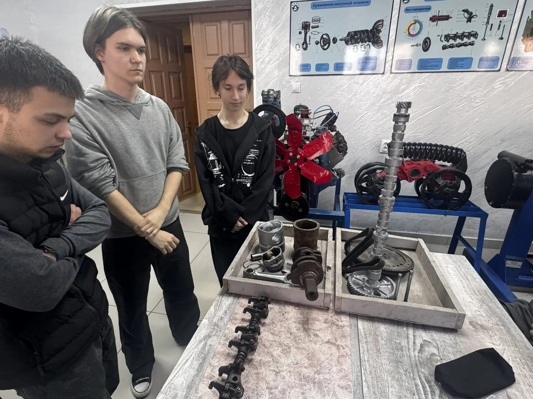 Конкурс профмастерства «Лучший слесарь»