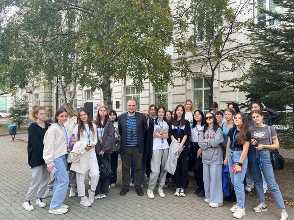 студенты группы 1321 и 1322 в рамках недели специальности «Туризм» побывали на экскурсии «Путешествие во времени