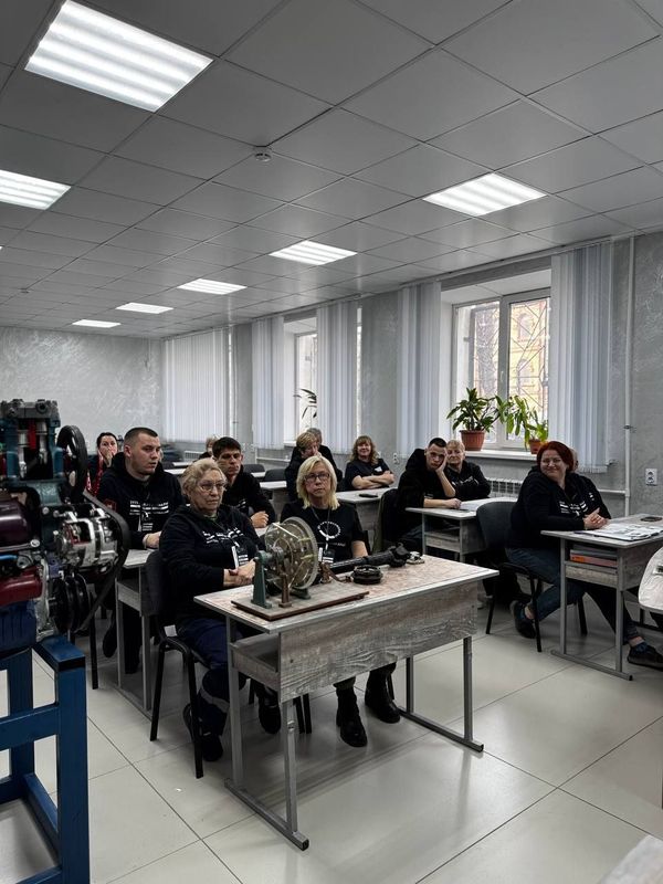 Мастер-класс по декоративной штукатурке для экспертов чемпионата