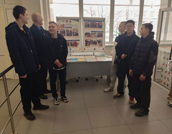 Выставка работ участников проекта «Аттестат + профессия» в рамках Единого дня открытых дверей