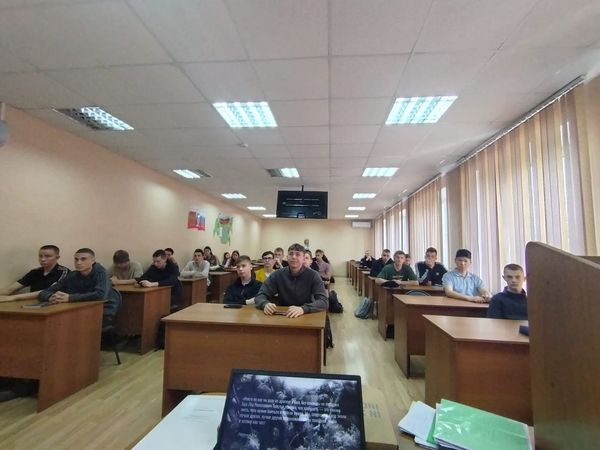 Память сильнее времени: в колледже прошёл показ фильмов о подвигах спортсменов в годы Великой Отечественной войны