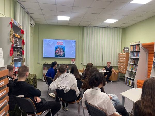 "Ловушка для интеллектуалов": студенты группы 812 проверили свои знания в литературной игре