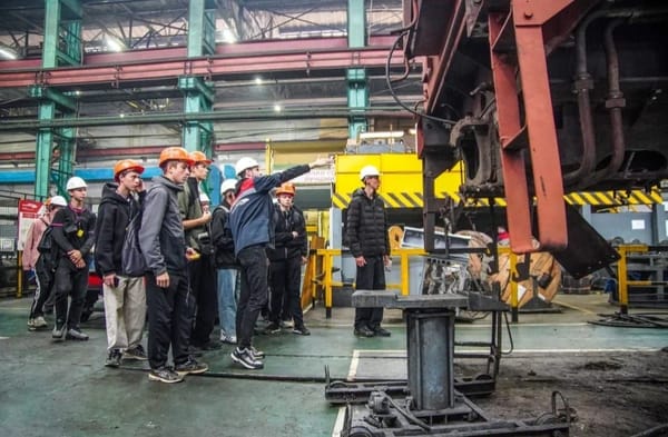 Экскурсия группы 211 на Уссурийский локомотиворемонтный завод