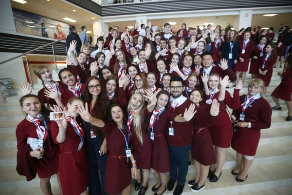 Участие студентов ДВТК в X Восточно-экономическом форуме 2025