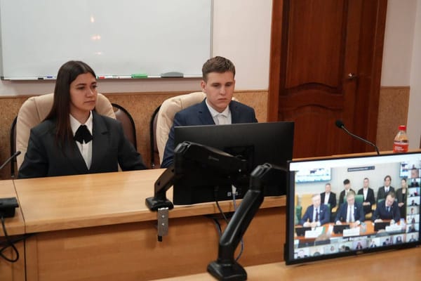 Открытый диалог с молодыми парламентариями